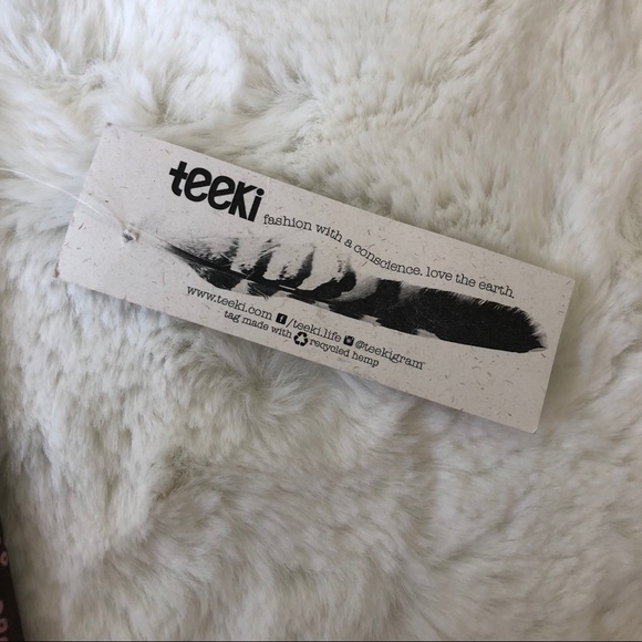 NWT Teeki Goddess Capri leggings seven crowns XS - Picture 5 of 8